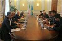 تاکید وزیران خارجه ایران و قزاقستان بر گسترش همکاری