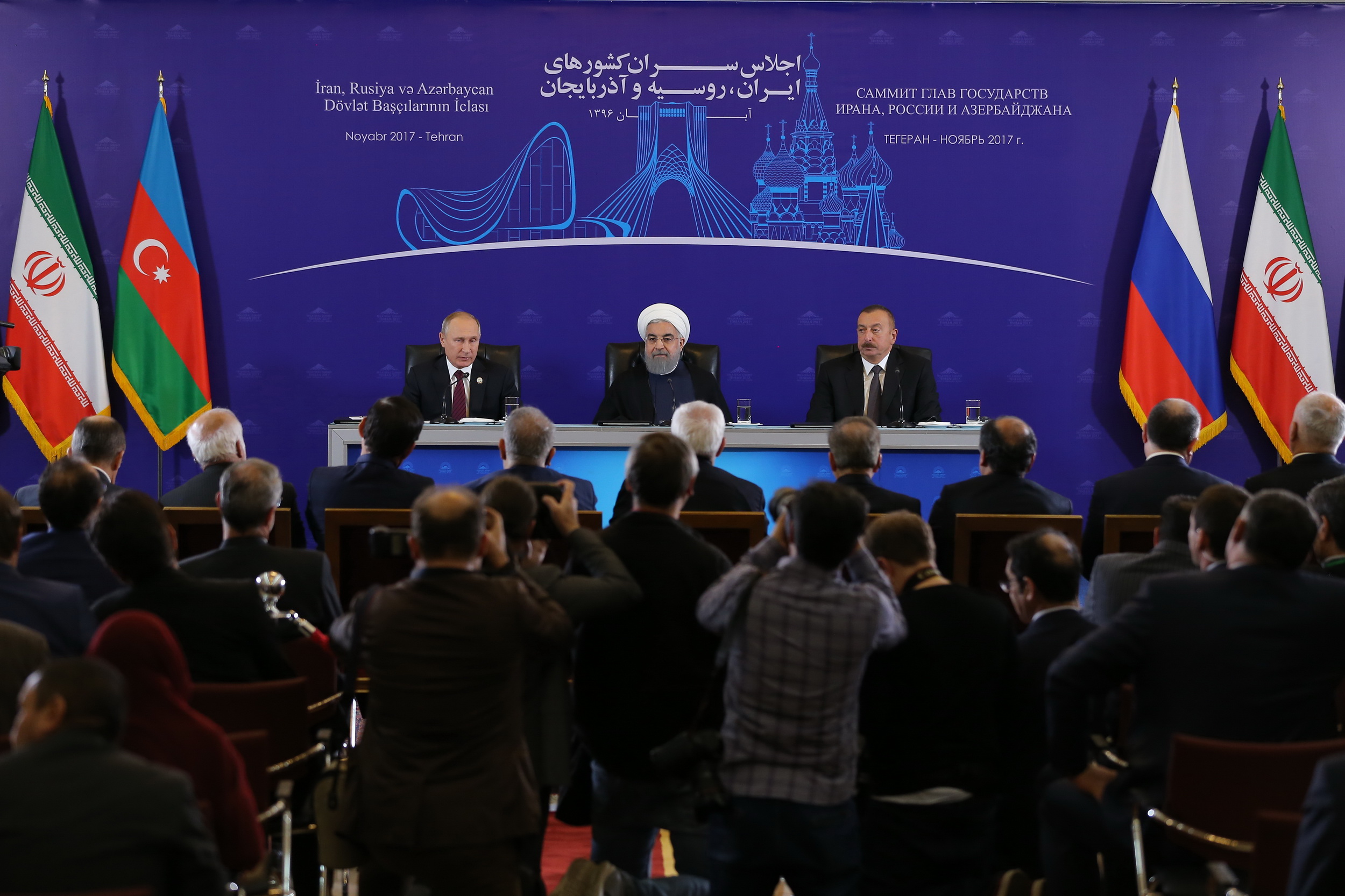 روحانی در پایان اجلاس روسای جمهوری ایران، روسیه و جمهوری آذربایجان: تصمیم ما اتصال بندر عباس به هلسینکی است
