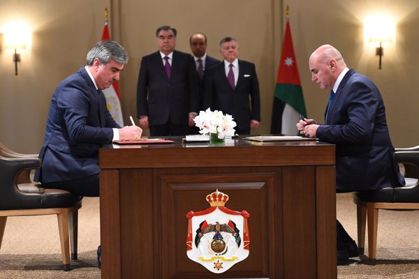 تاجیکستان و اردن 11 سند همکاری امضا کردند