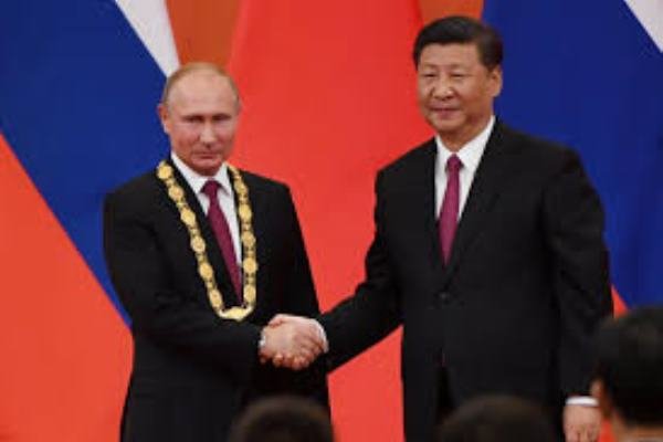 وزیر صنعت و تجارت روسیه: تحریم‌های غرب باعث تقویت روابط پکن و مسکو می‌شود