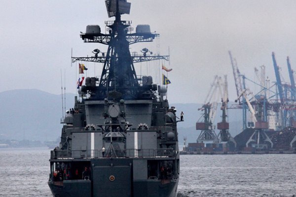مانور دریایی مشترک روسیه و ژاپن در خلیج عدن آغاز شد