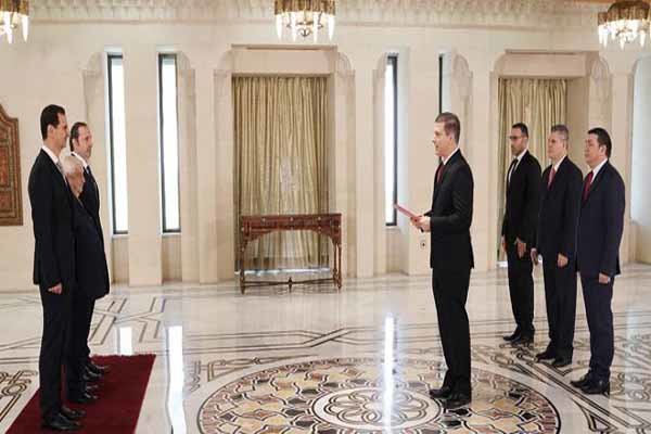 اسد استوارنامه سفیران ونزوئلا و ارمنستان را دریافت کرد