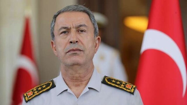 وزیر دفاع ترکیه: نصب تجهیزات سامانه اس- ۴۰۰ در اکتبر آغاز می‌شود