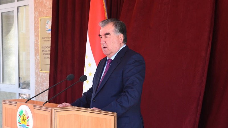 نگرانی رییس جمهوری تاجیکستان از پرداخت نشدن پول برق در شهر دوشنبه