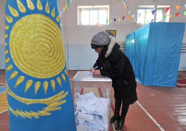 آغاز انتخابات زودهنگام ریاست‌جمهوری در قزاقستان