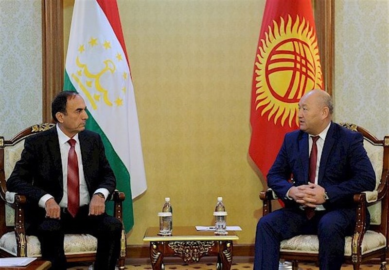 مذاکره معاونین نخست‌وزیر قرقیزستان و تاجیکستان پیرامون مناقشه مرزی