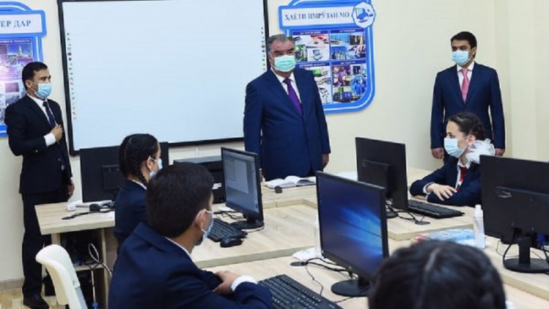 آغاز سال تحصیلی جدید تاجیکستان با سخنرانی رییس جمهور
