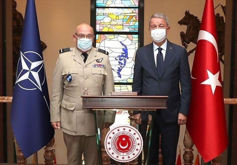 دیدار وزیر دفاع ترکیه با رئیس کمیته نظامی ناتو