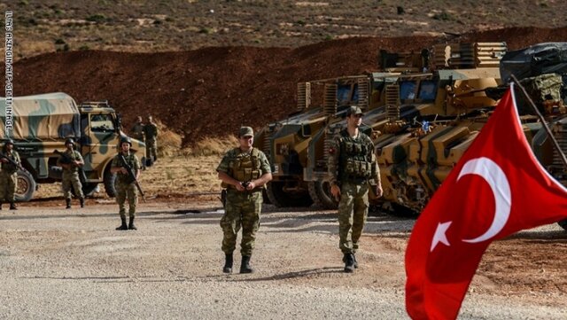 عقب‌نشینی ترکیه از بزرگترین مرکز نظامی خود در حومه حماه