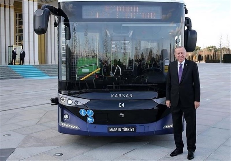 رئیس جمهور ترکیه از اتوبوس برقی بدون راننده رونمایی کرد