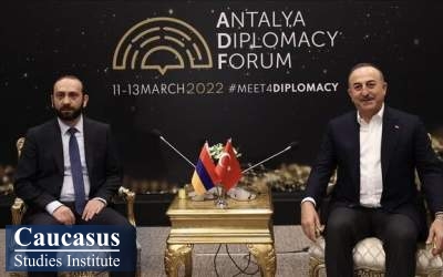 نشست "ثمربخش و سازنده" وزرای خارجه ترکیه و ارمنستان