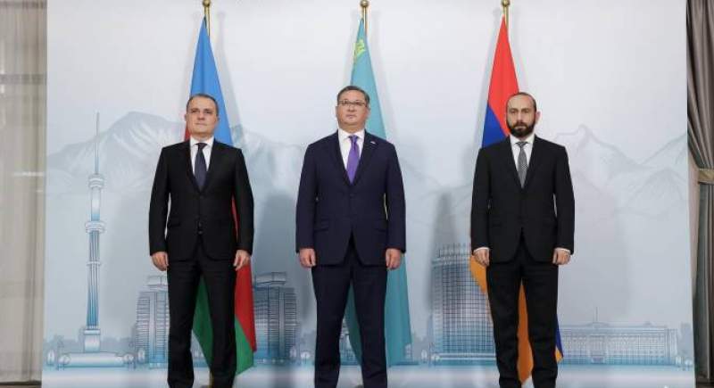مذاکرات وزرای امور خارجه جمهوری آذربایجان و ارمنستان در آلماتی